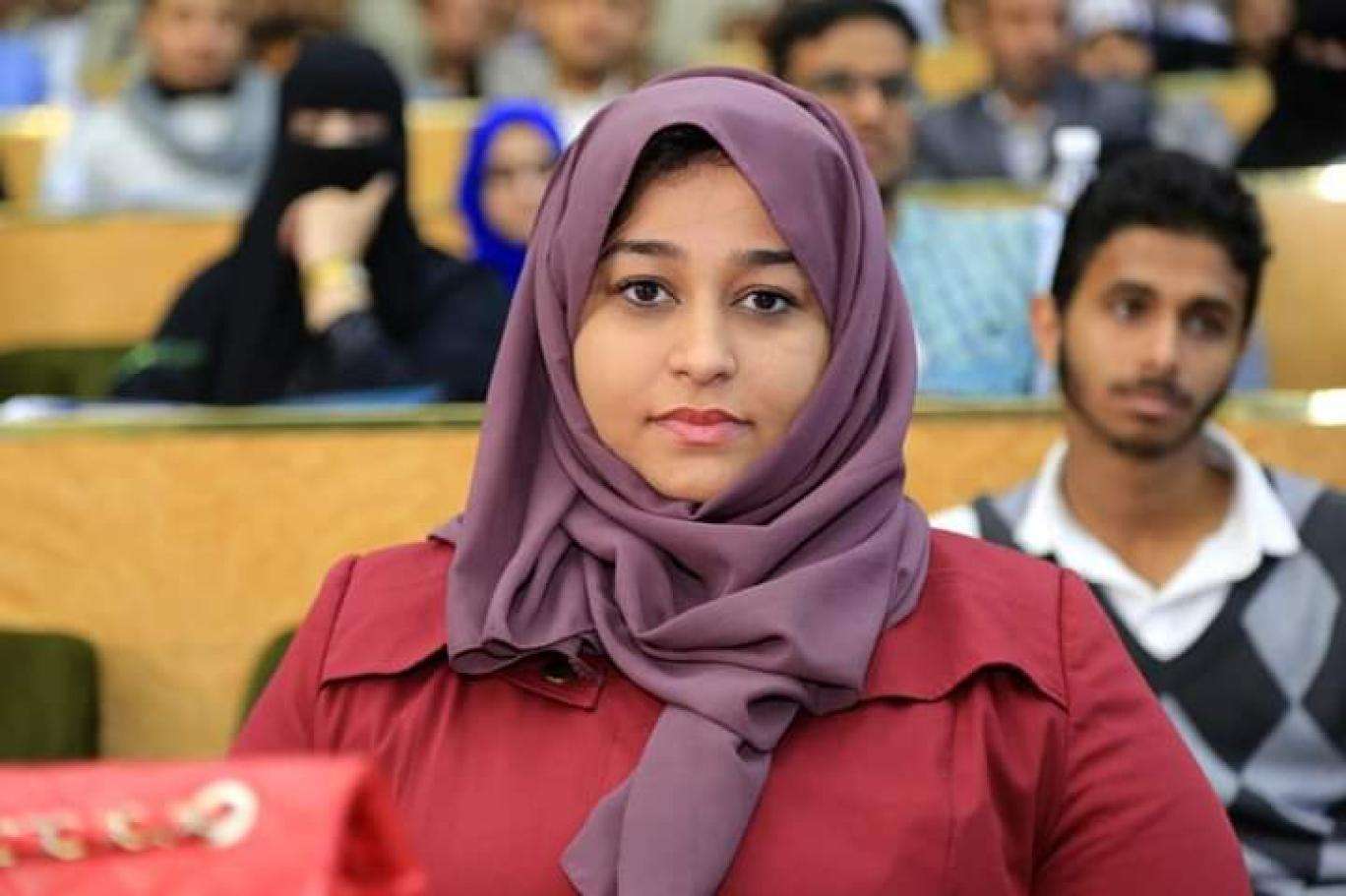أول تعليق حكومي على قرار المليشيا إعدام ]الناشطة اليمنية فاطمة العرولي 