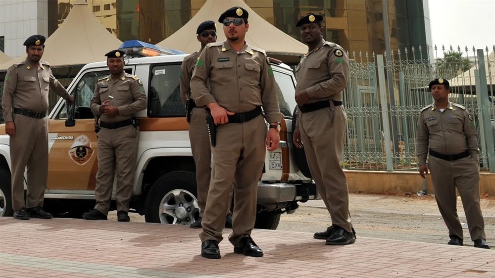سلطات الأمن السعودية تعتقل 4 مغتربين يمنيين بهذه التهمة