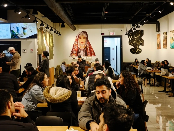 المقاهي اليمنية في أمريكا تملأ الفجوة الاجتماعية للمسلمين