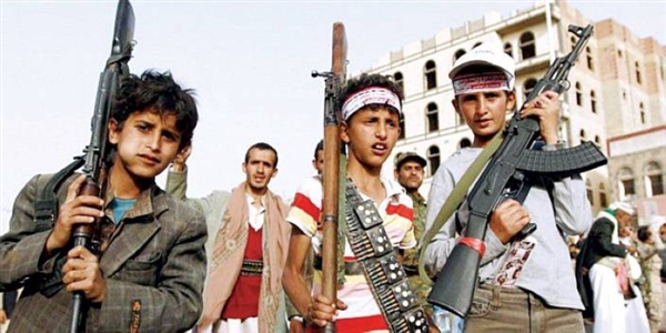 الحكومة تطالب بتحرك دولي لوقف تجنيد الحوثي للأطفال تحت غطاء المراكز الصيفية
