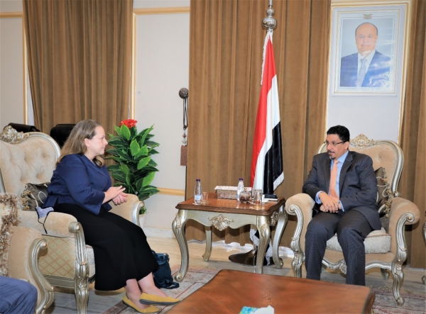 الحكومة : هذا السبيل الوحيد لإنهاء الأزمة الإنسانية في اليمن
