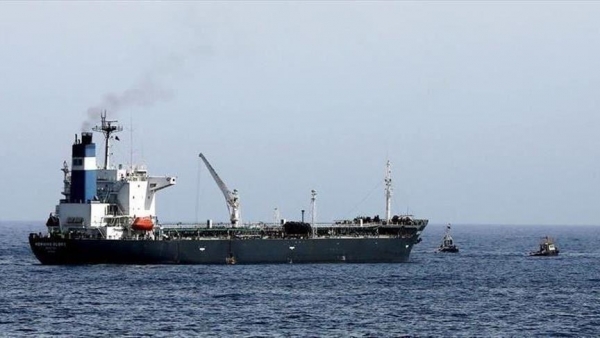 الخوو ثيون يقولون إنهم سمحو لسفينة بالدخول إلى ميناء بئر علي في شبوة