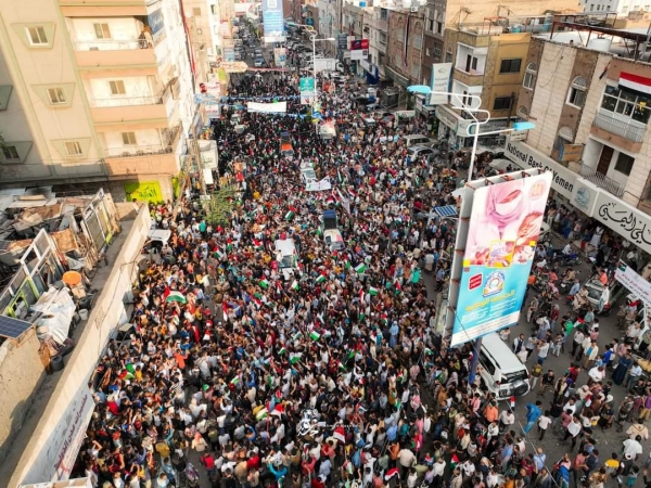 وقفات ومظاهرات غاضبة تنديدا بجرائم الاحتلال الإسرائيلي بحق الفلسطينيين بغزة