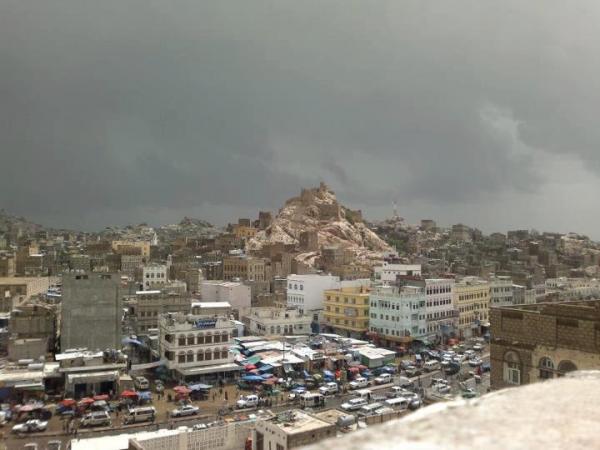 المليشيا تقتحم منزل شيخ قبلي في البيضاء وينهبون محتوياته