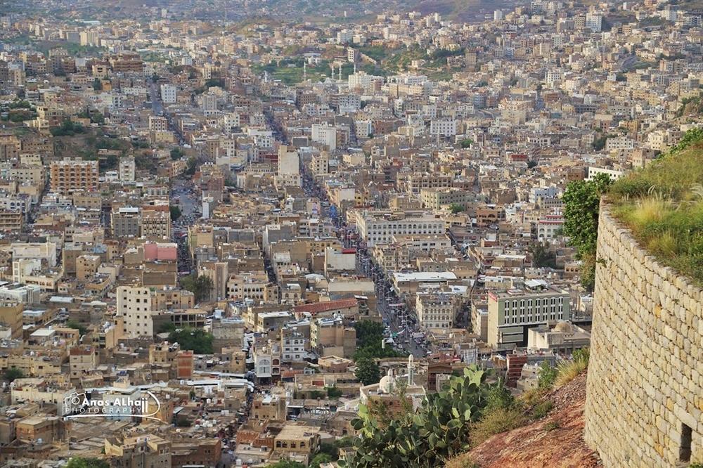 الخارجية اليمنية تدعو المجتمع الدولي للضغط على المليشيات لفتح طرق تعز