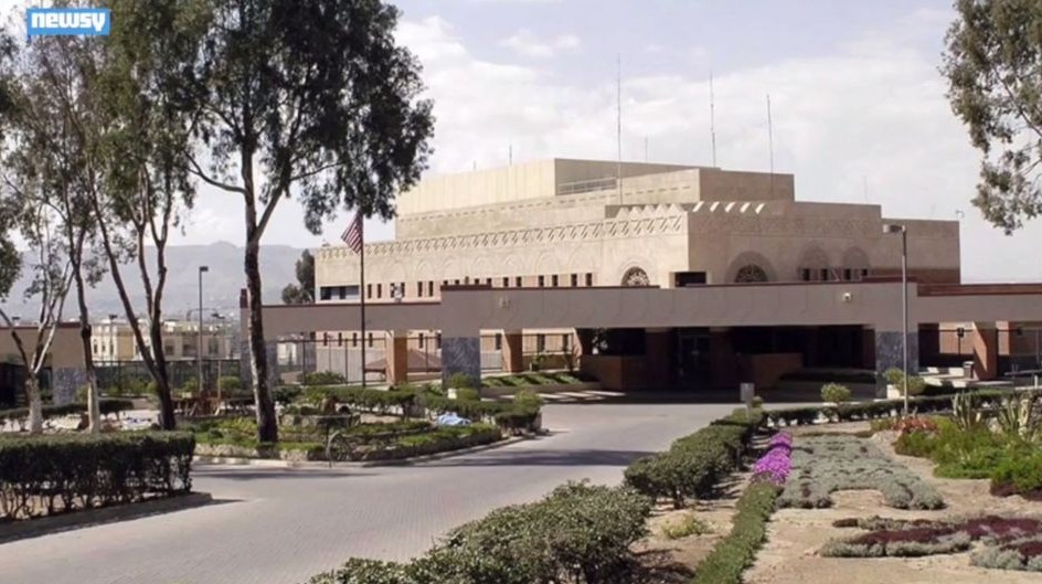 مليشيا الحوثـ.ي تعتقل موظفا بالسفارة الأمريكية في اليمن