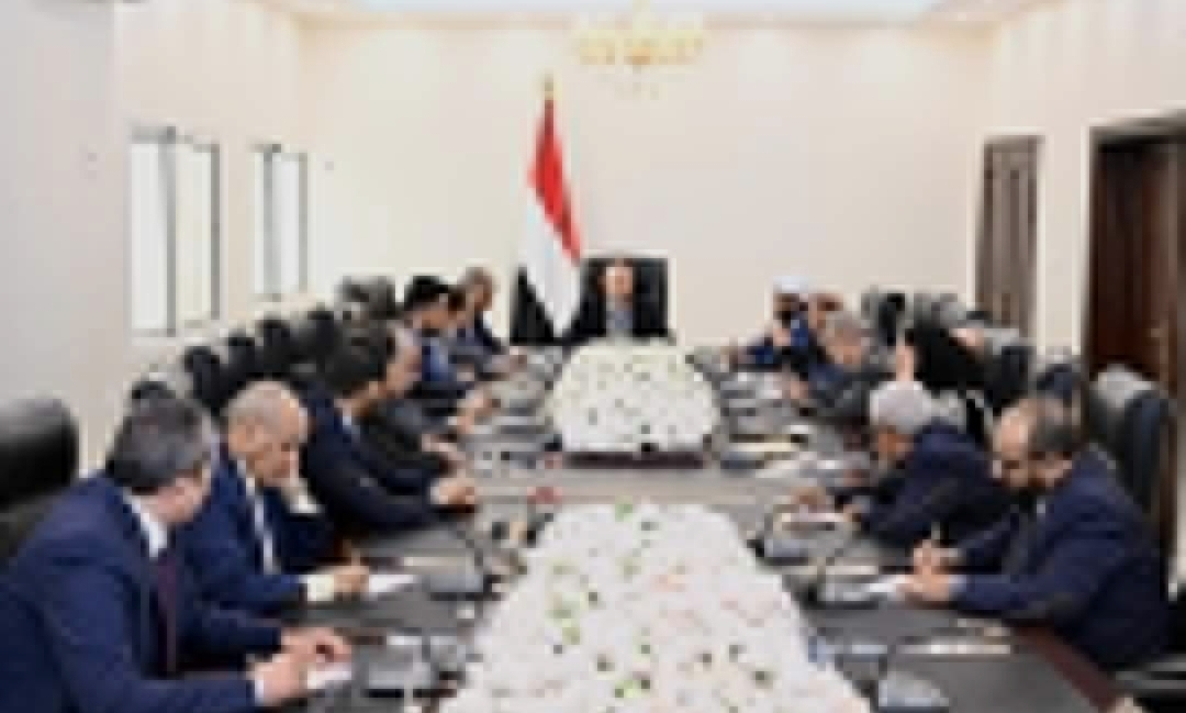 الرئيس العليمي يلتقي هيئات رئاسة مجلسي النواب والشورى والتشاور والمصالحة وعددا من مستشاريه