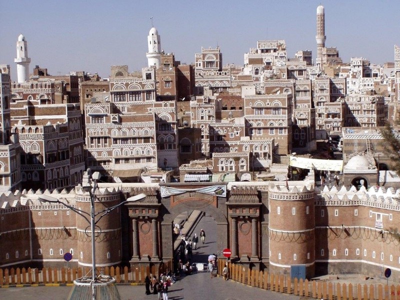 وفد الحوثيين لفتح المعابر في تعز يغادر صنعاء