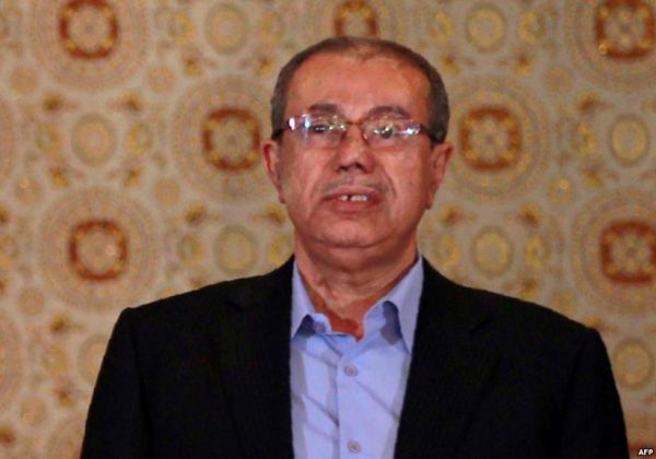 مصدر: مليشيا الحوثي تضع رئيس مؤتمر صنعاء ”أبو راس” تحت الإقامة الجبرية 