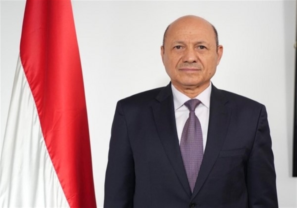 الرئيس العليمي يوجه بإيقاف أي عملية عسكرية نحو محافظة أبين