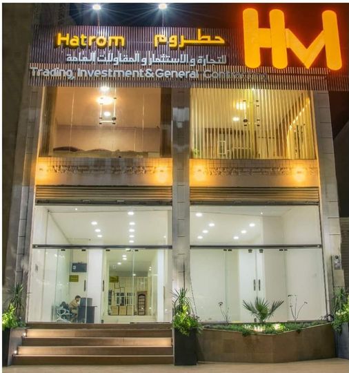 شاب يمني يجمع ثروة بنحو 3 مليارات ريال عن طريق الاحتيال ويغادر البلاد