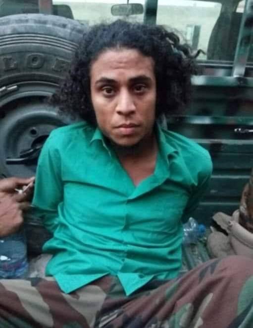 شاهد.. صورة مسربة من كاميرا المراقبة للملثمين المتورطين باغتيال مدير الغذاء العالمي بتعز