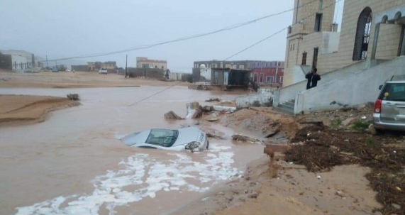 خسائر بشرية ومادية جراء إعصار تيج في المهرة... تفاصيل