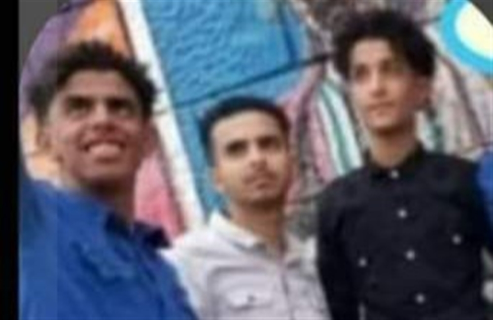 تفاصيل مقتل ثلاثة شبان بصاروخ حوثي موجه في مدينة تعز