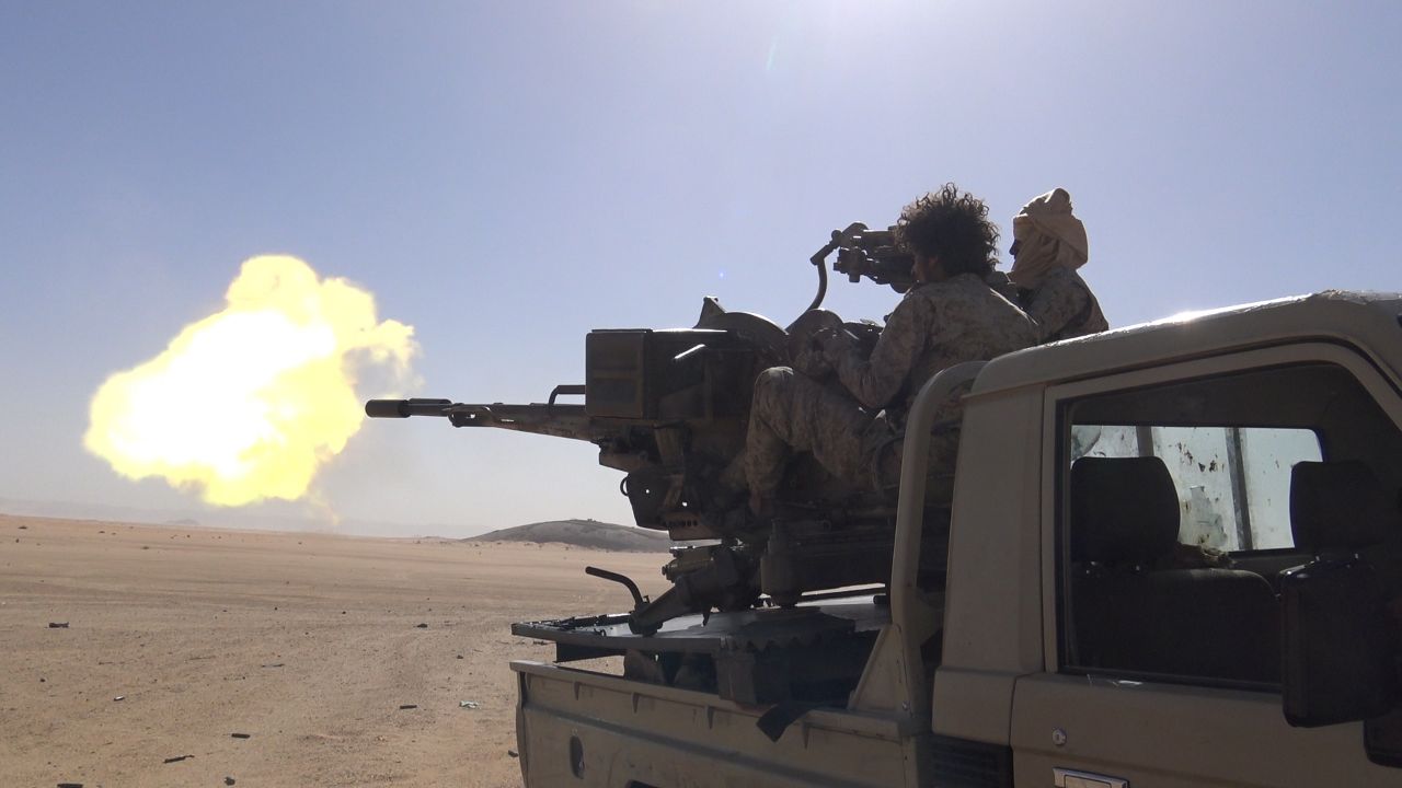 وكالة تكشف عن تحشيد عسكري لقوات الجيش والحوثيين في بيحان وسط ترقب لاشتعال معركة جديدة