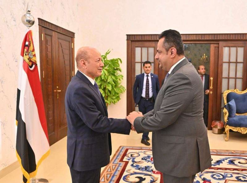 قرارات رئاسية مرتقبة تشمل 7 حقائب وزارية.. وهذا مصير معين عبدالملك..!