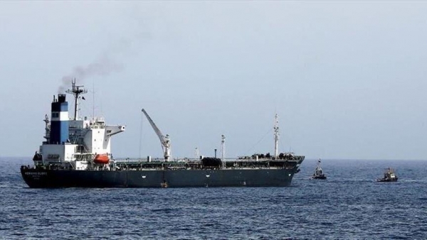 هجوم مسلح يستهدف سفينة قبالة شواطئ المهرة