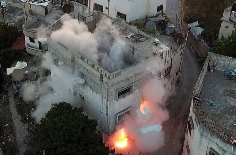 قوات الاحتلال تفجر منزل الشهيد داوود درس غرب رام الله
