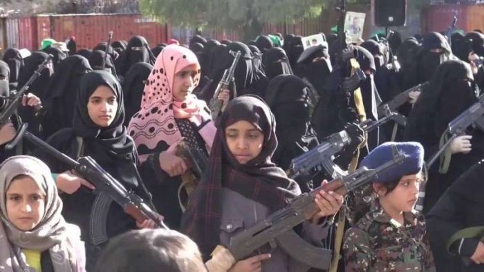 طالبات وفتيات.. دفعة مجنّدات جديدة من السلاح الناعم لجهازي المخابرات والأمن الوقائي للمليشيا