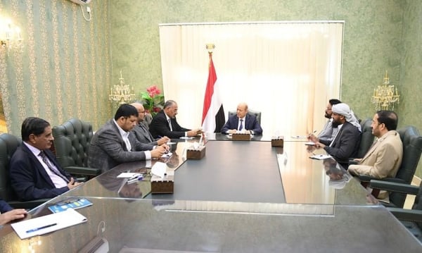 مجلس القيادة يؤكد دعمه لقرارات المركزي اليمني ويحث على مواصلة سياسة الحزم الاقتصادي
