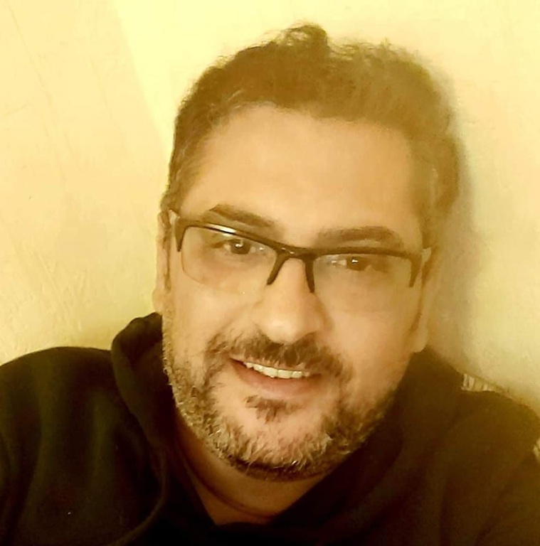 رضوان الهمداني : عن الاحزاب والنخب التافهة